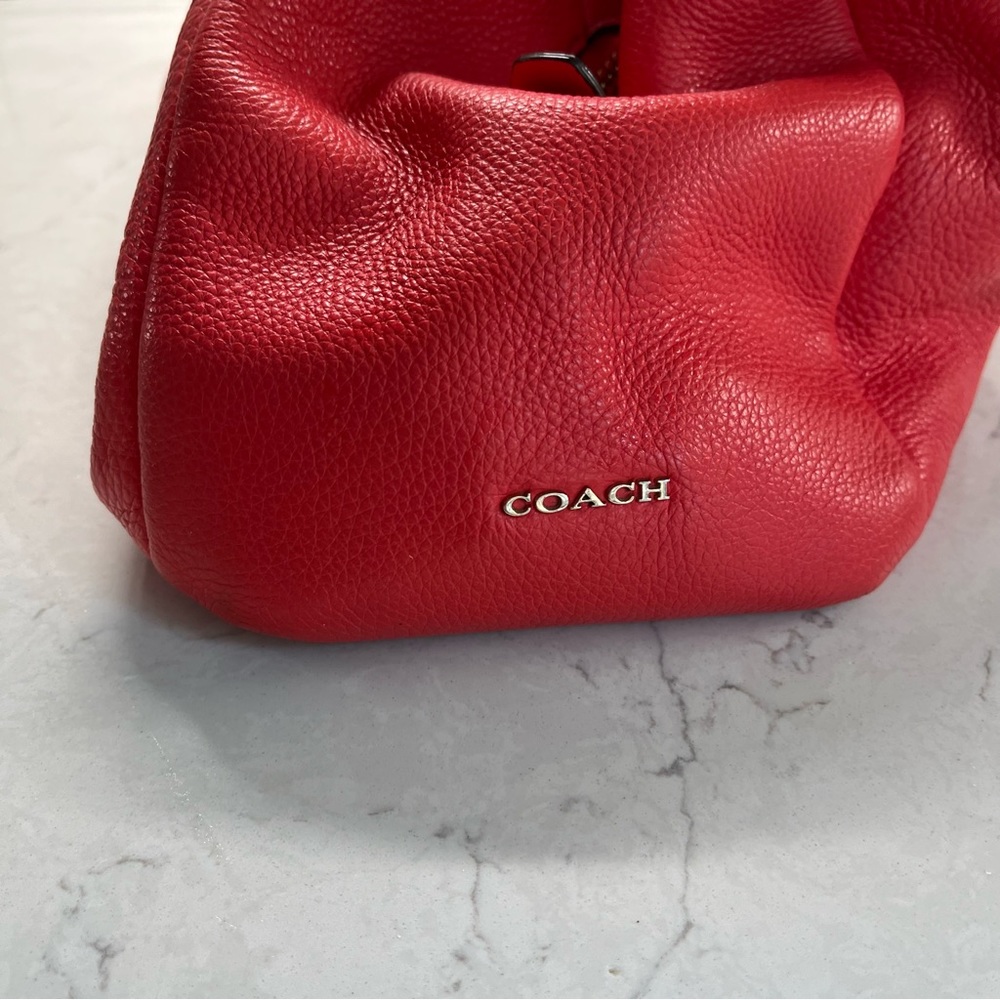 Cute COACH purse. Used very little.